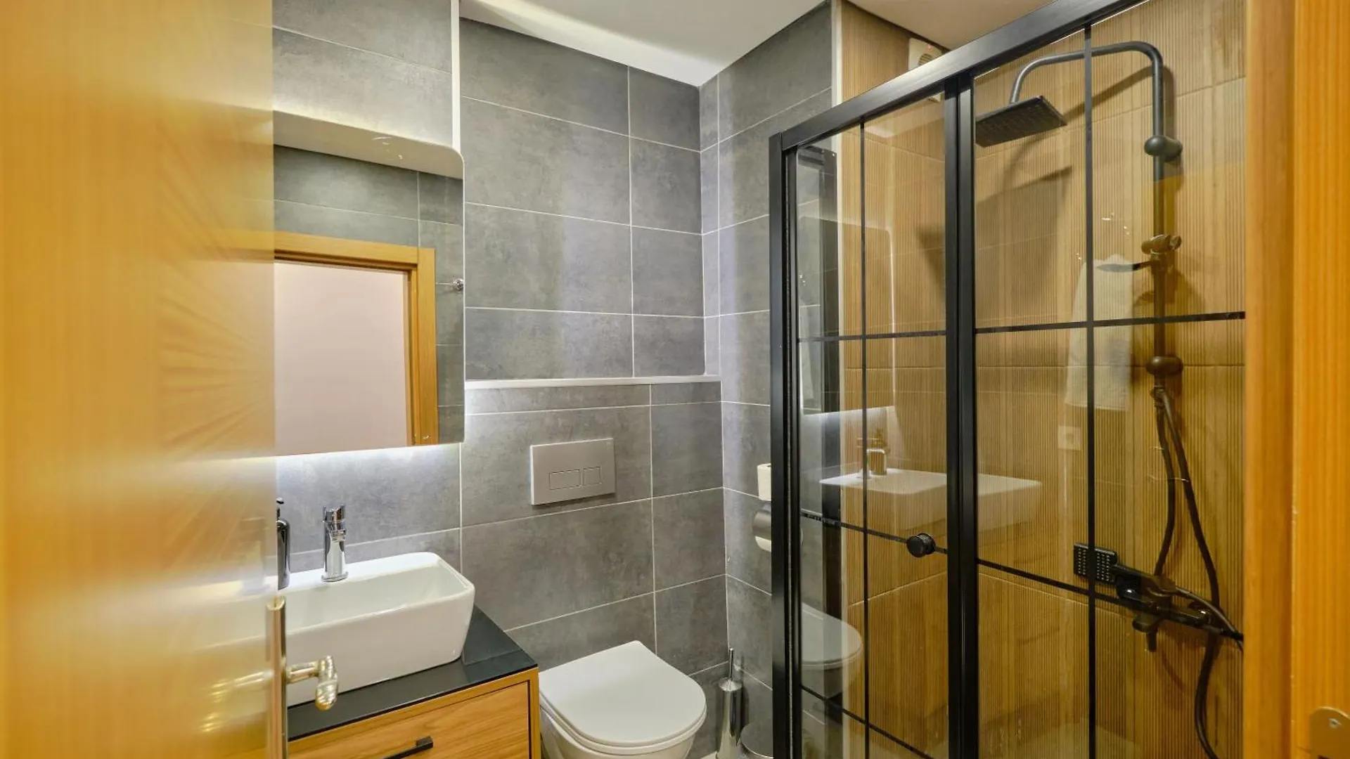 Private Apartment At Beylikduezue Nearly To E5 2 Istanbul
